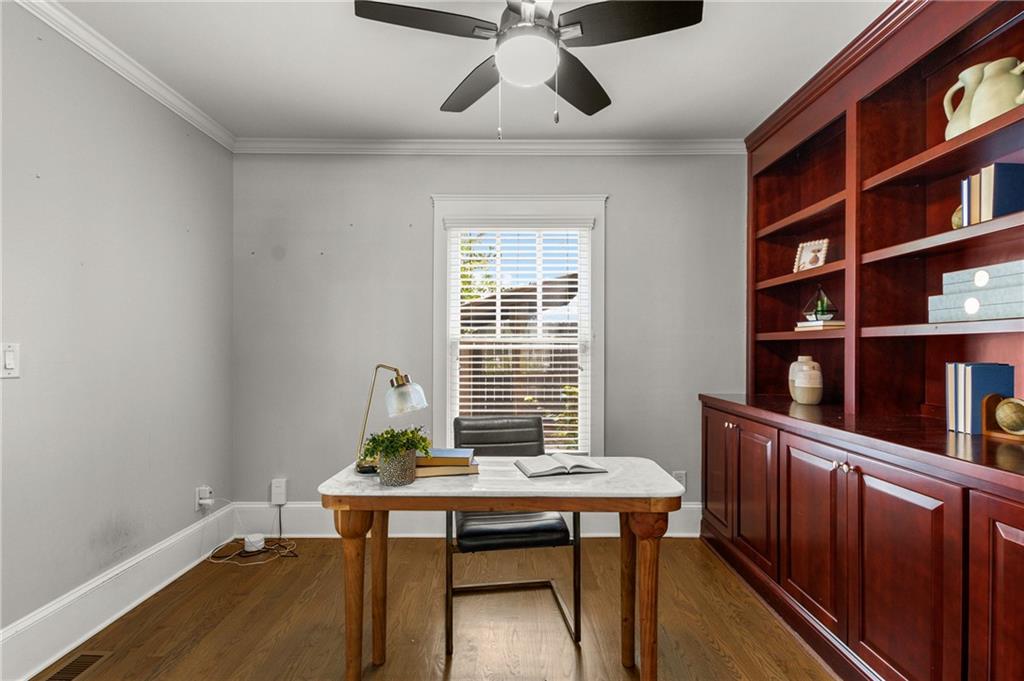 2217 Virginia Place NE