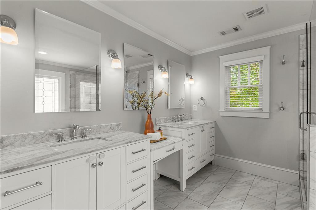 2217 Virginia Place NE