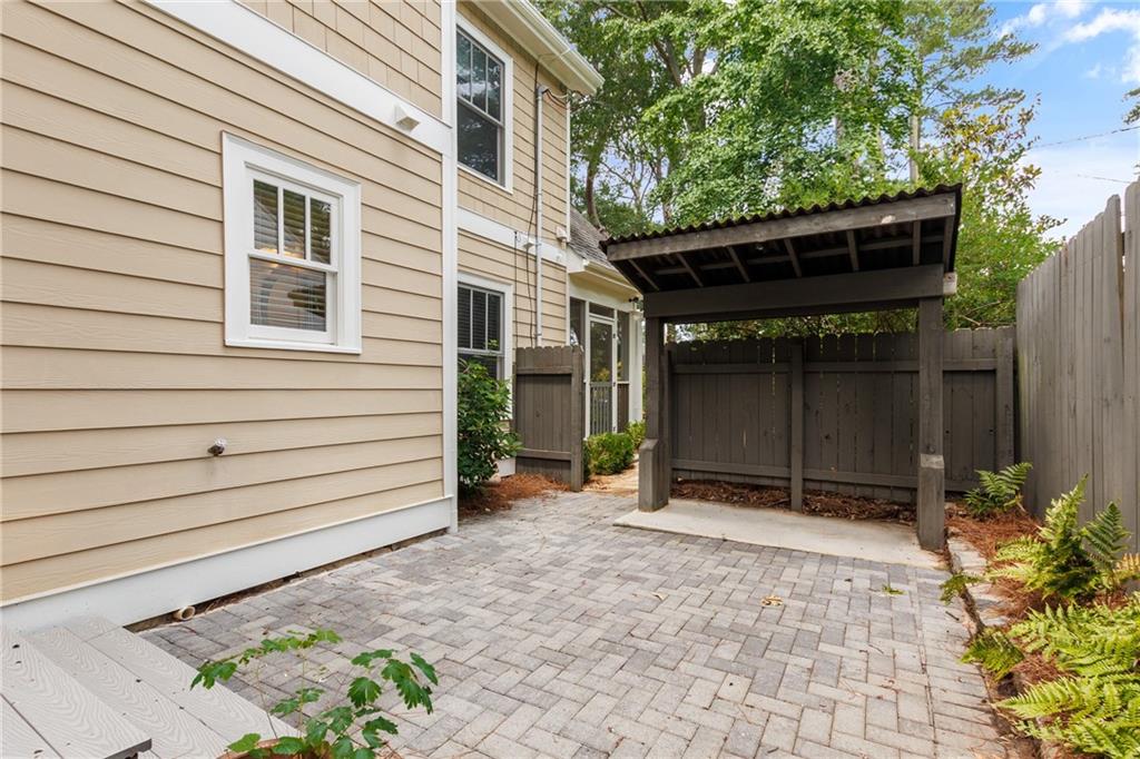 2217 Virginia Place NE