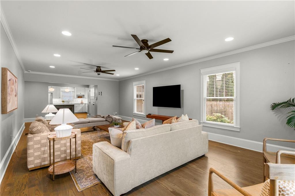 2217 Virginia Place NE