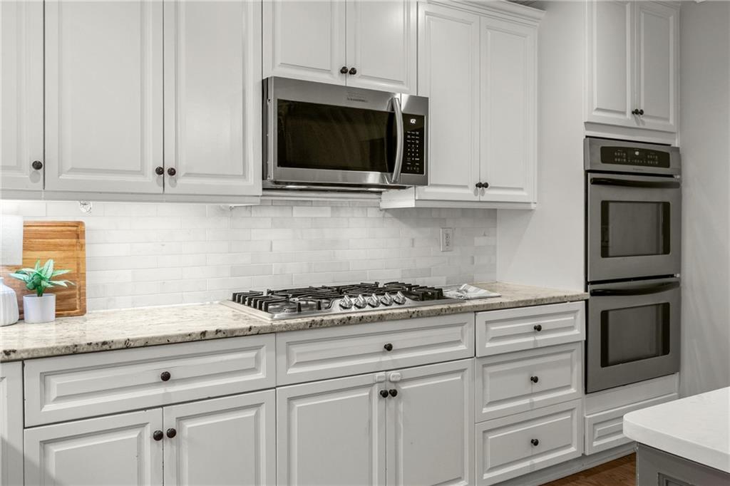 2217 Virginia Place NE