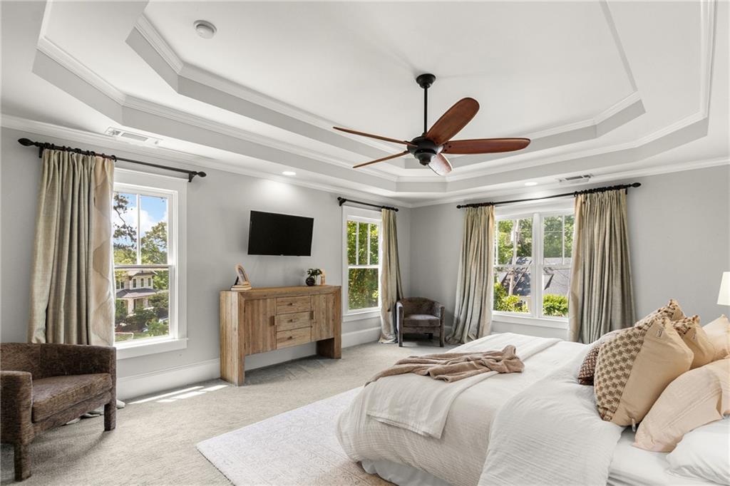 2217 Virginia Place NE