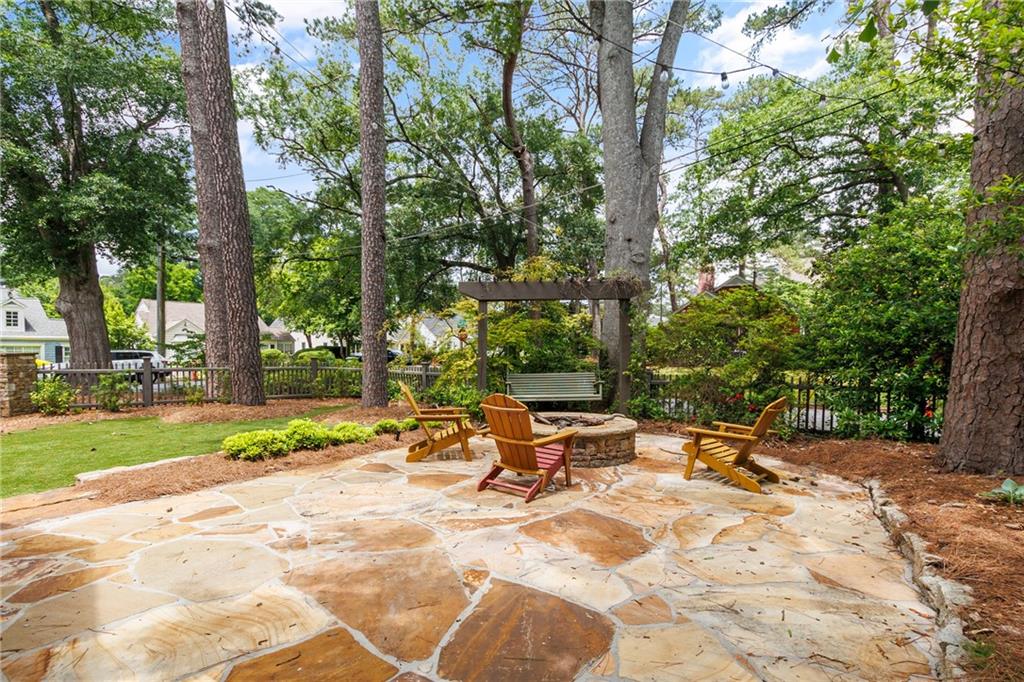 2217 Virginia Place NE