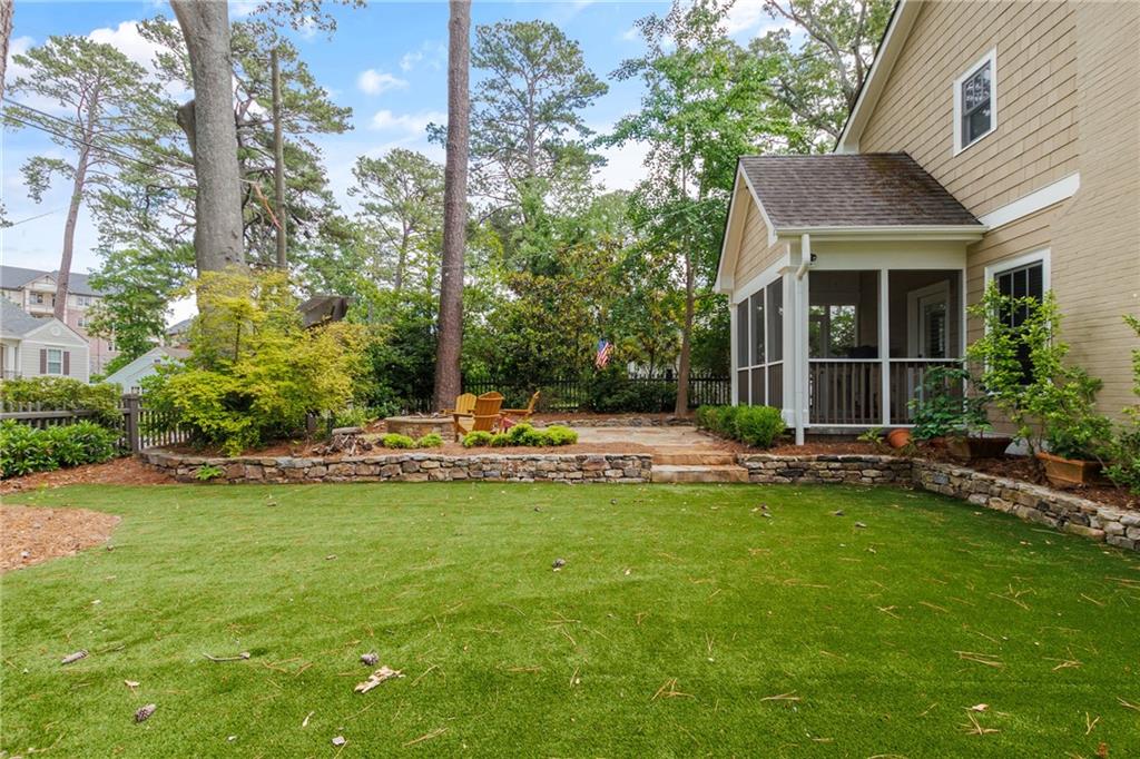 2217 Virginia Place NE