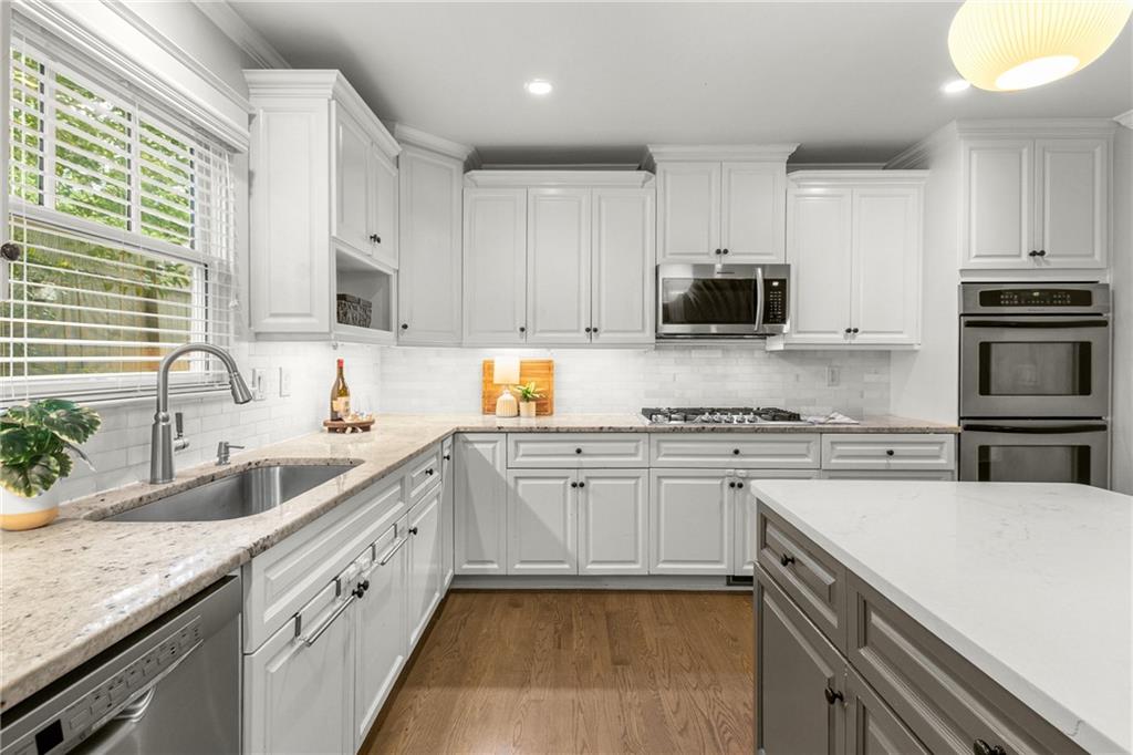 2217 Virginia Place NE