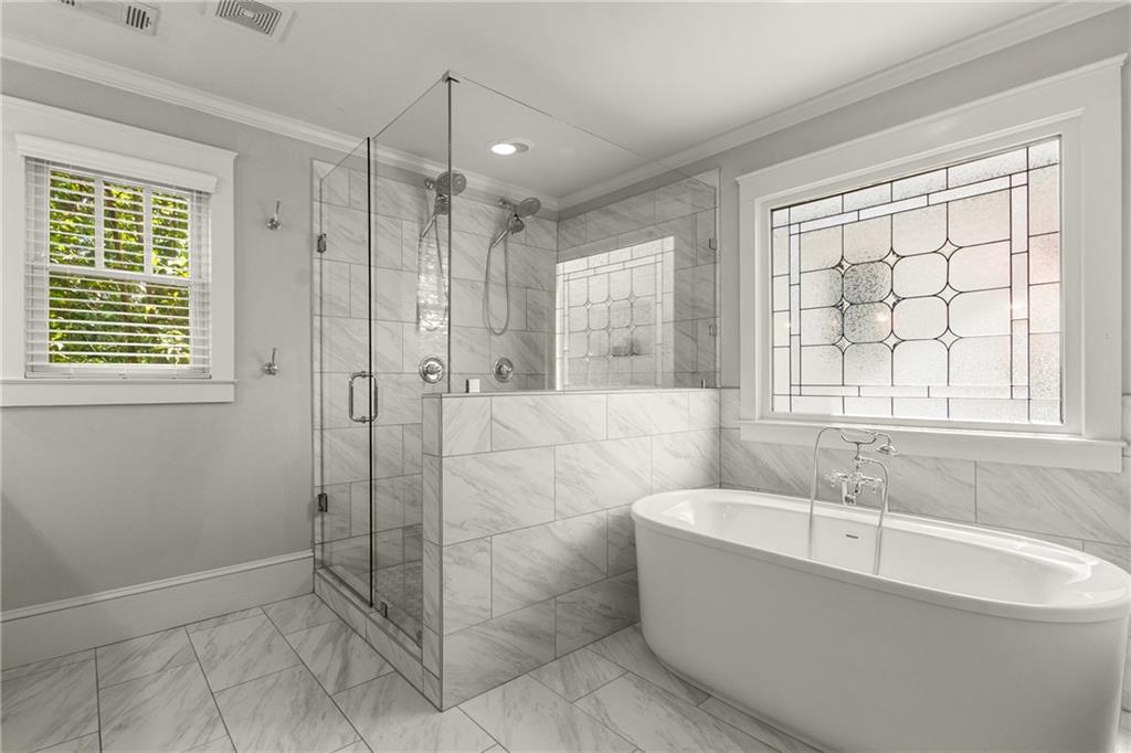 2217 Virginia Place NE