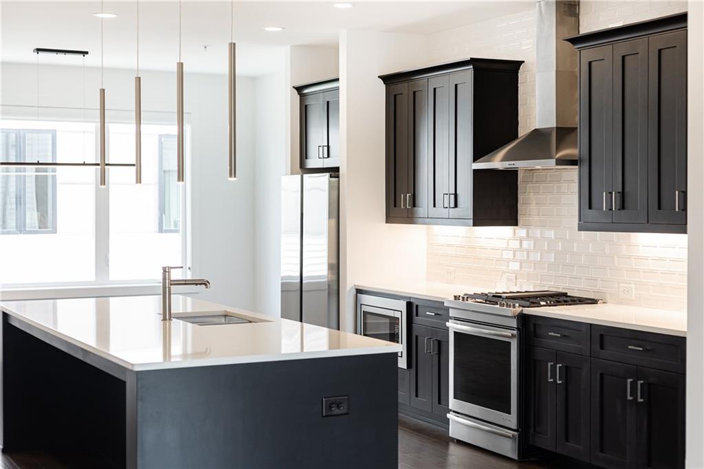 443 Plateau Place NW