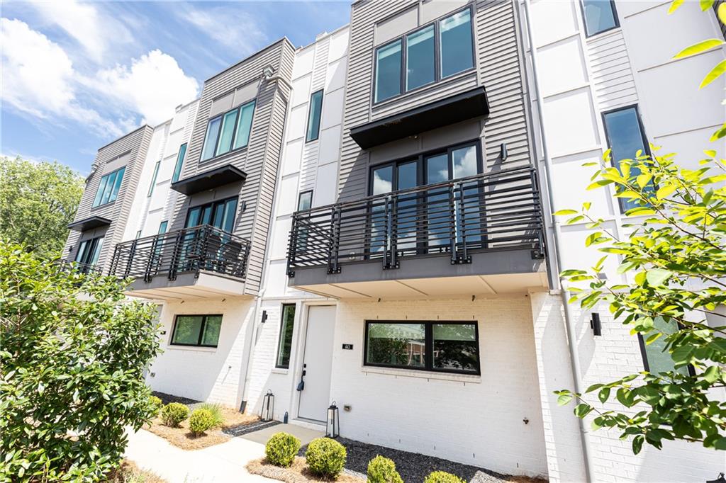 443 Plateau Place NW