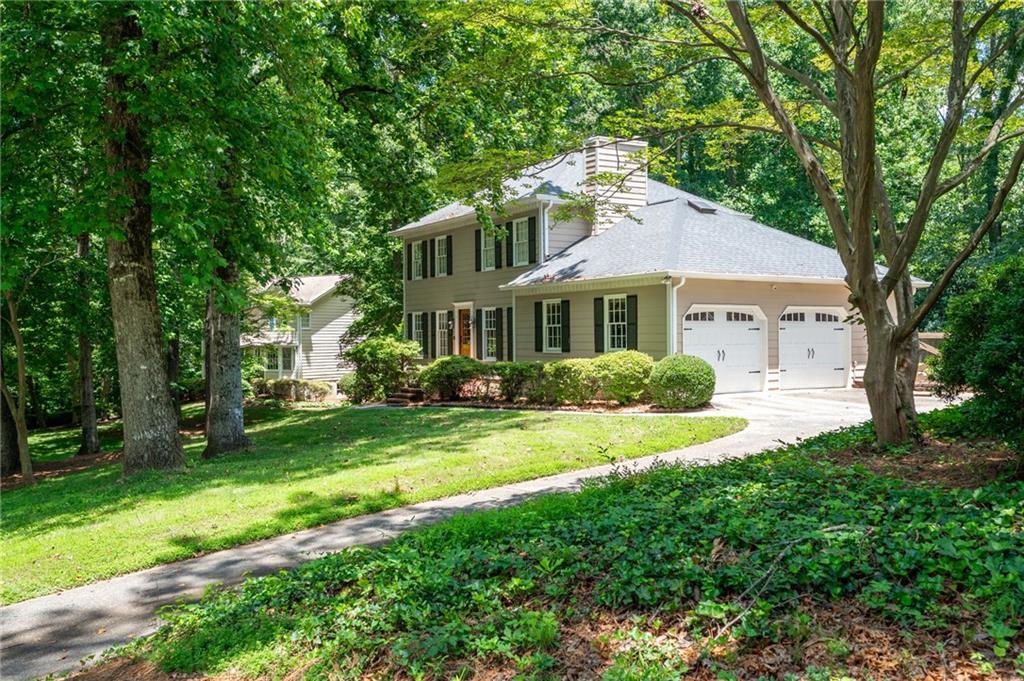 3830 E CARLYLE Court