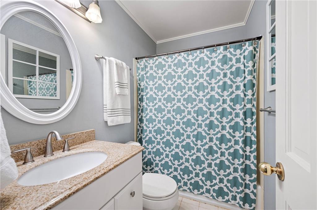 3830 E CARLYLE Court