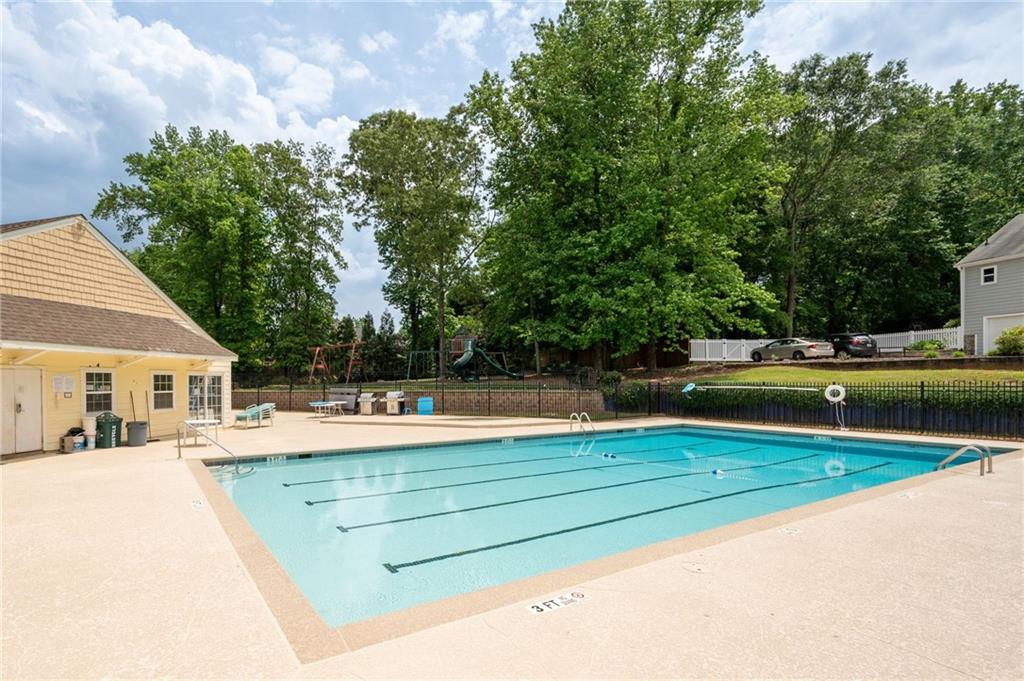 3830 E CARLYLE Court