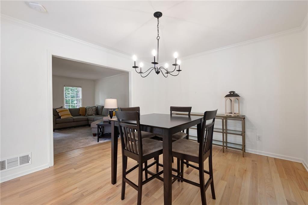 3830 E CARLYLE Court