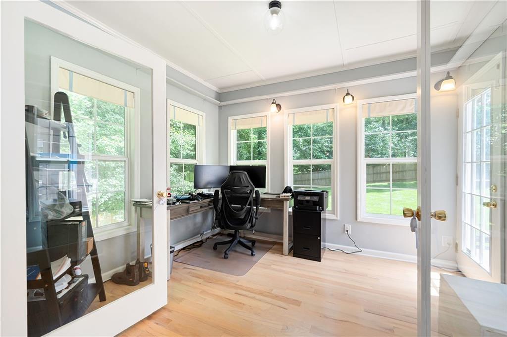 3830 E CARLYLE Court