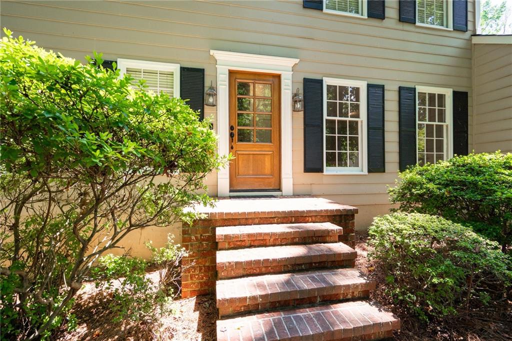 3830 E CARLYLE Court