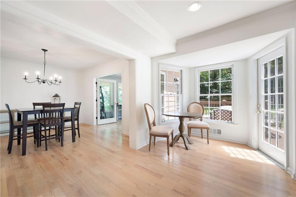 3830 E CARLYLE Court