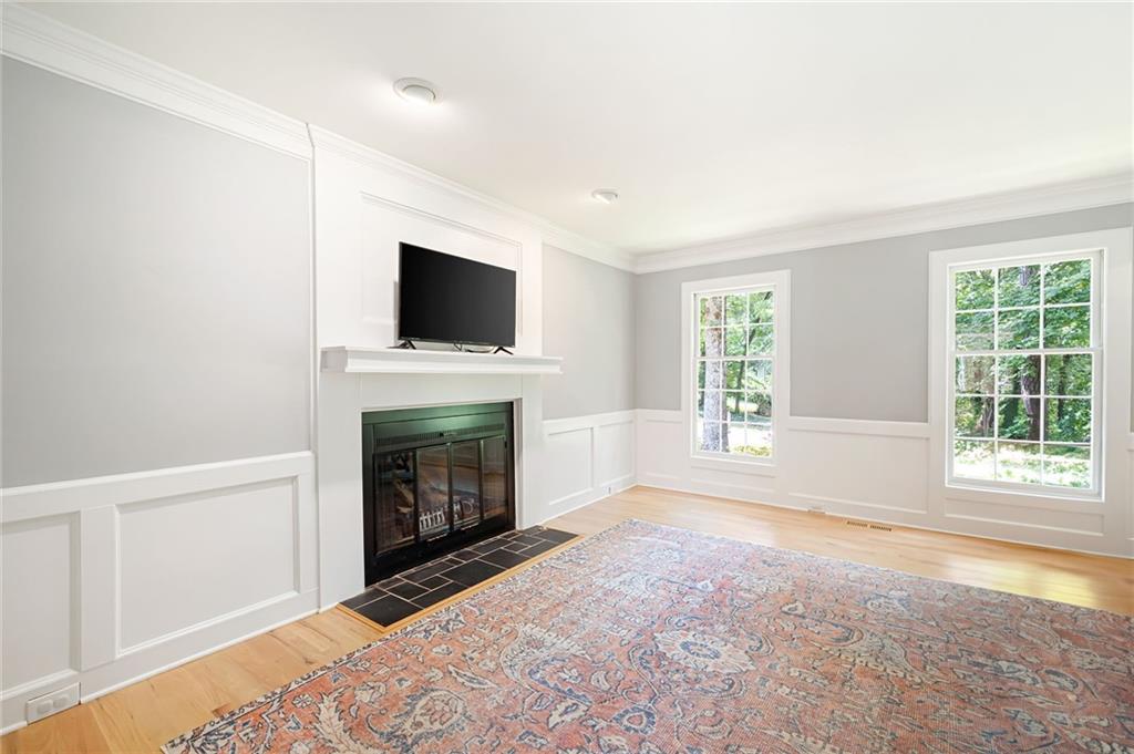 3830 E CARLYLE Court