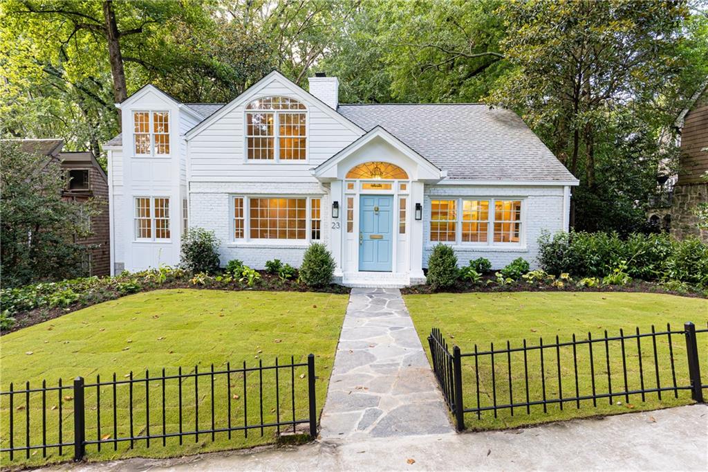 23 Wakefield Drive NE