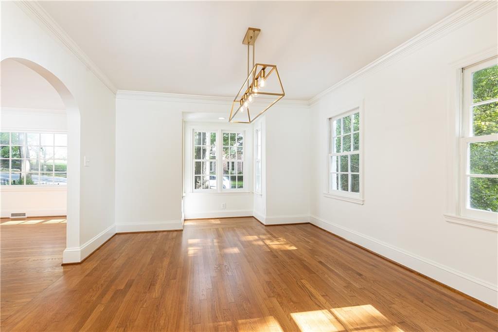 23 Wakefield Drive NE