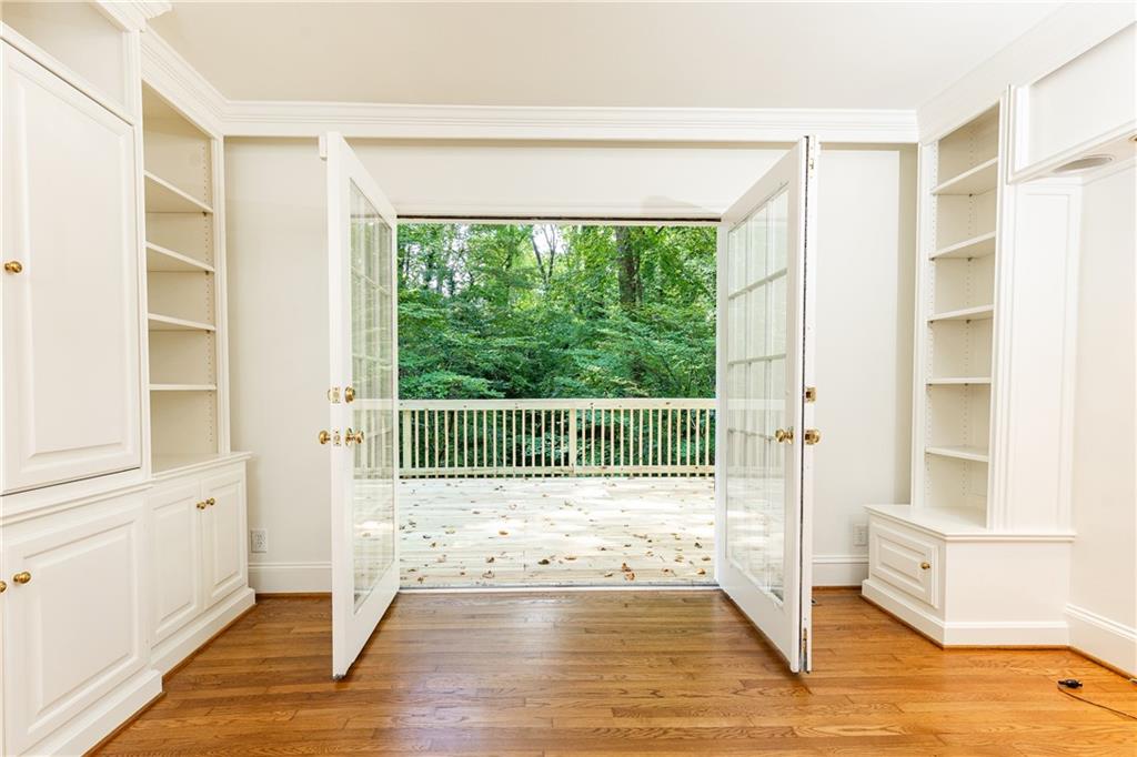 23 Wakefield Drive NE