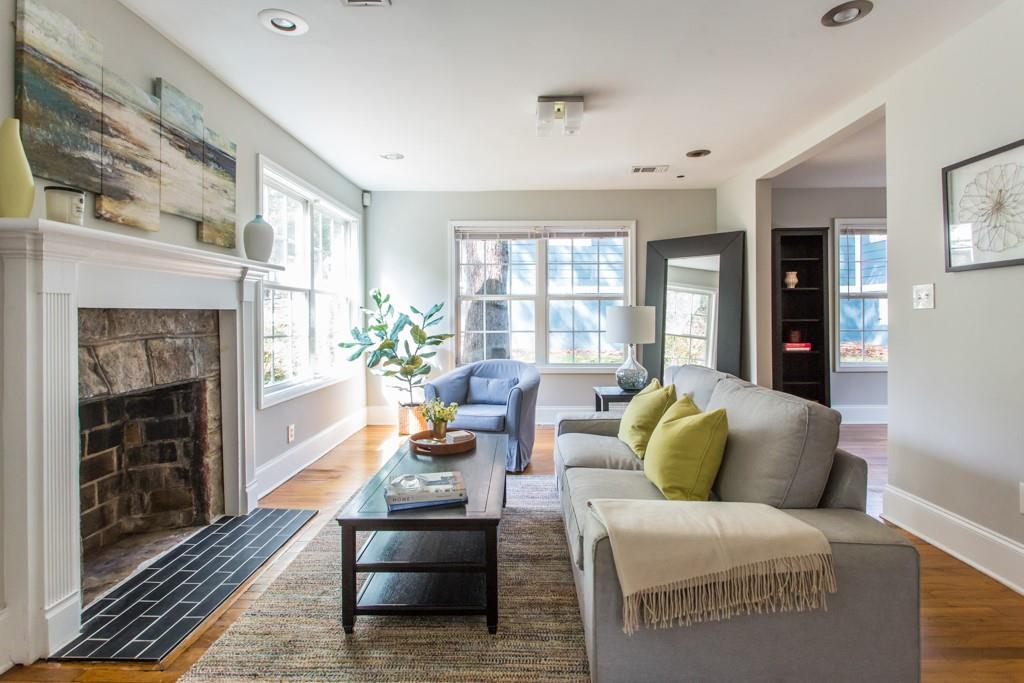 352 Elvira Street SE