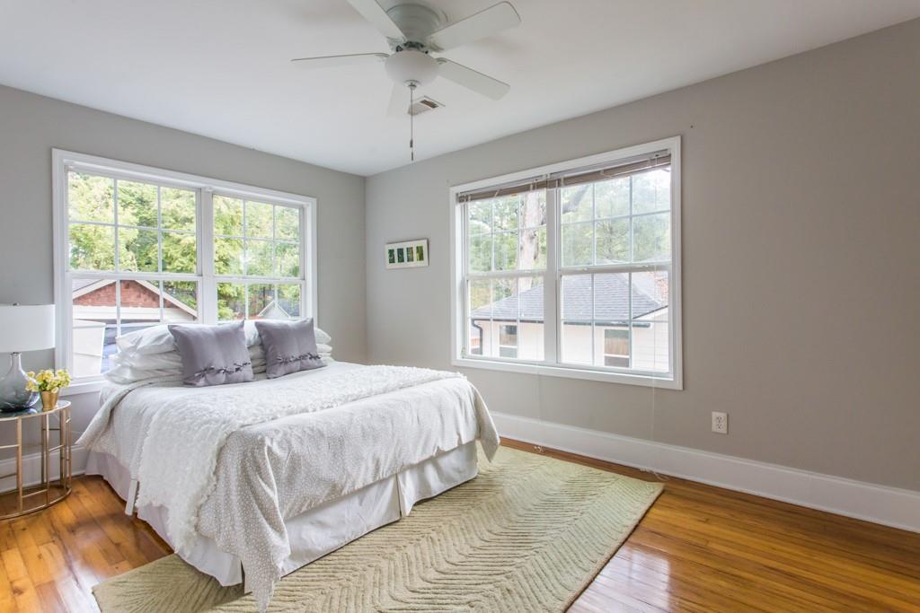 352 Elvira Street SE