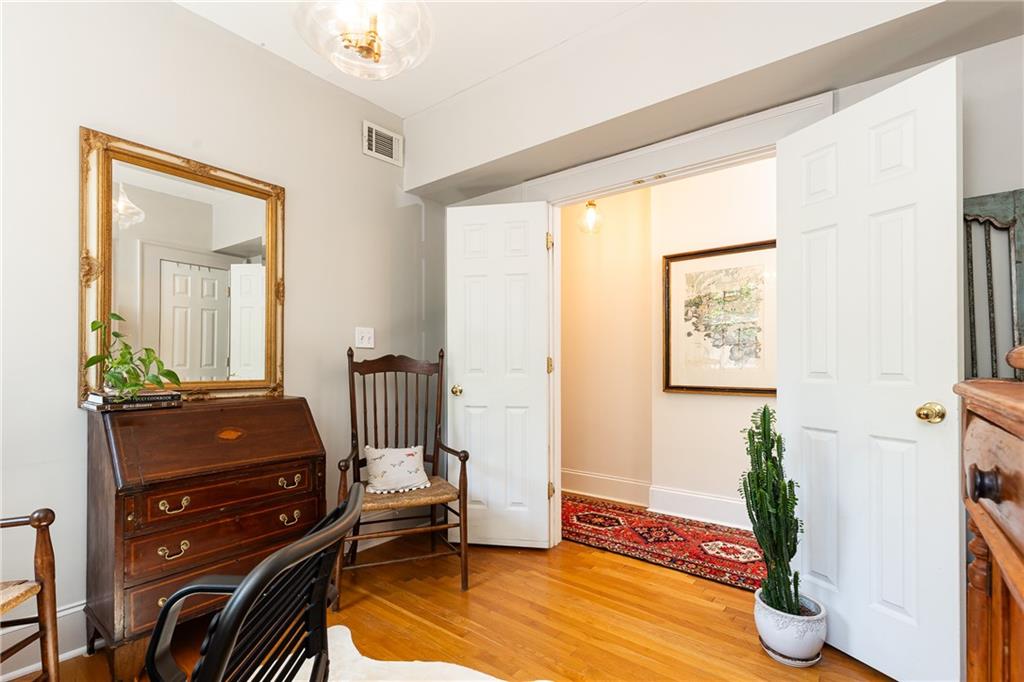 824 Greenwood Avenue NE Unit 9