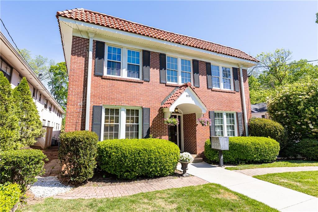 824 Greenwood Avenue NE Unit 9