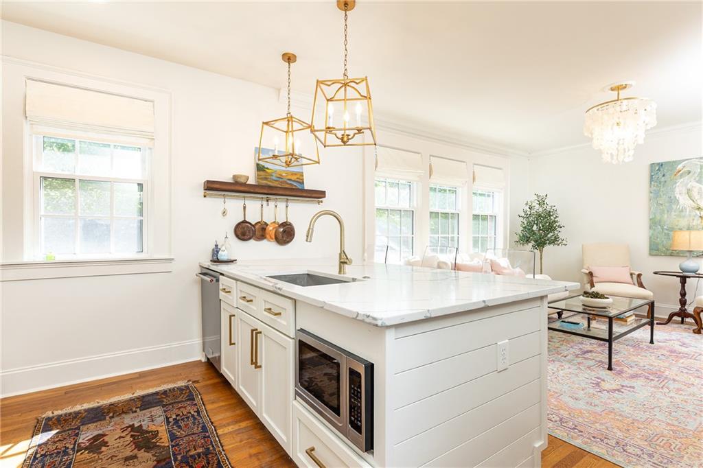 824 Greenwood Avenue NE Unit 9