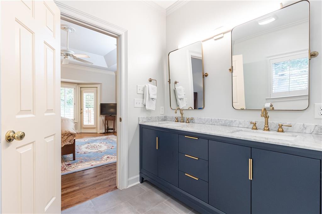 2872 Bainbridge Way SE