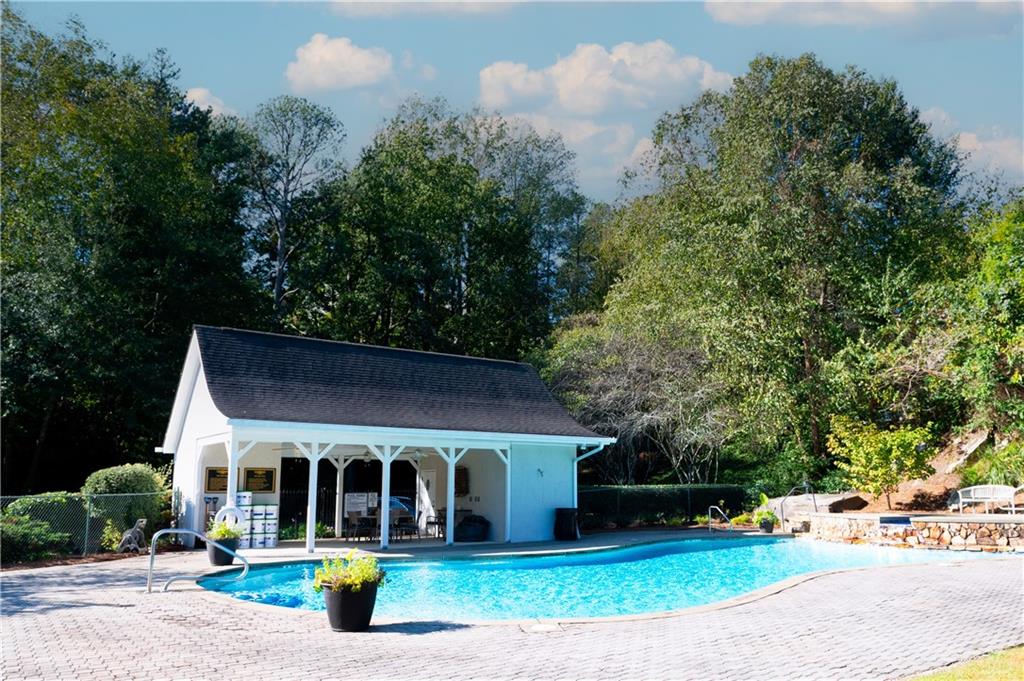 2872 Bainbridge Way SE