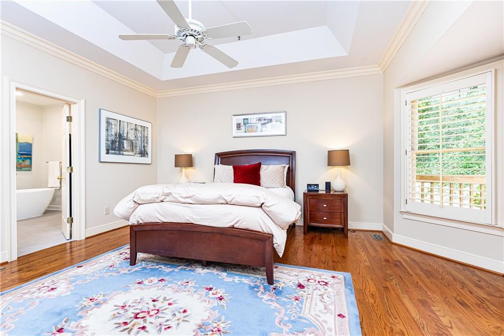 2872 Bainbridge Way SE