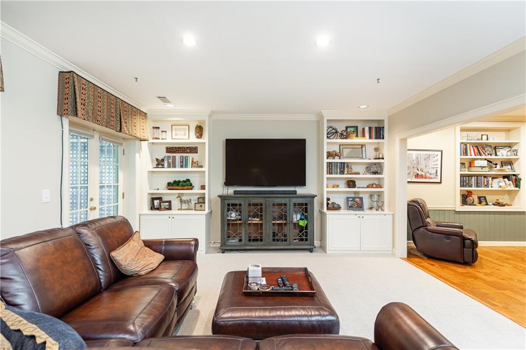 2872 Bainbridge Way SE