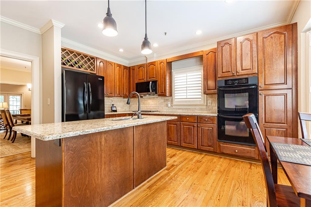 2872 Bainbridge Way SE