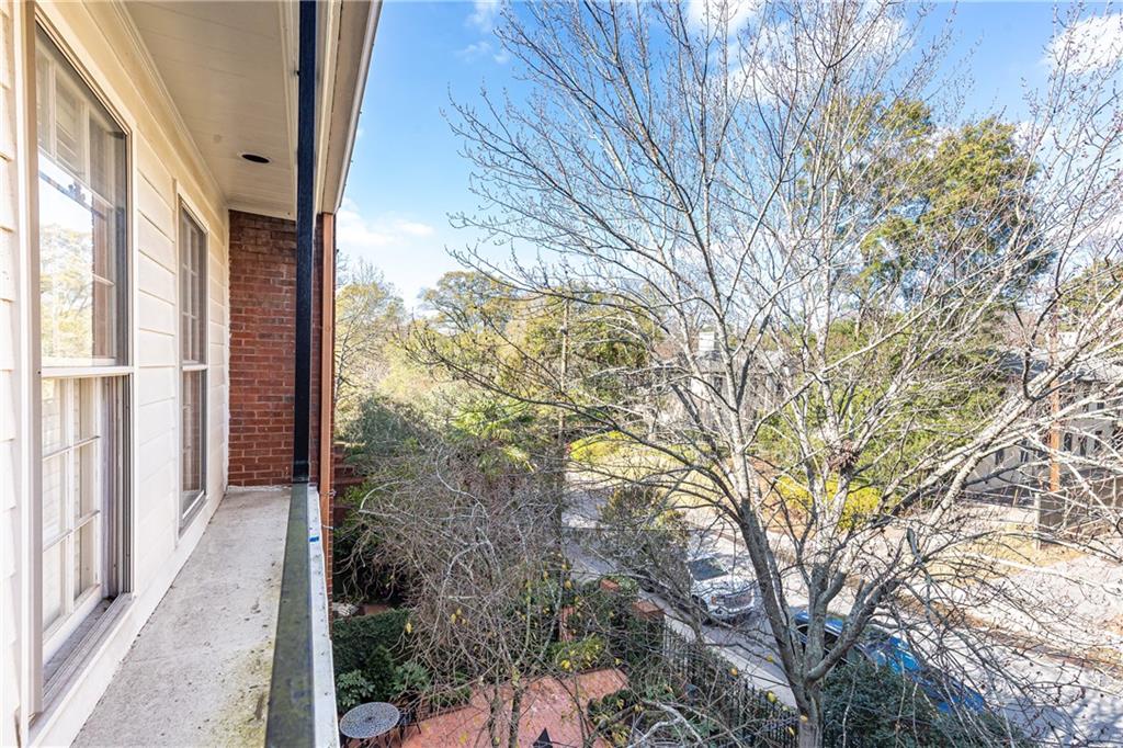 16 Muscogee Avenue NW