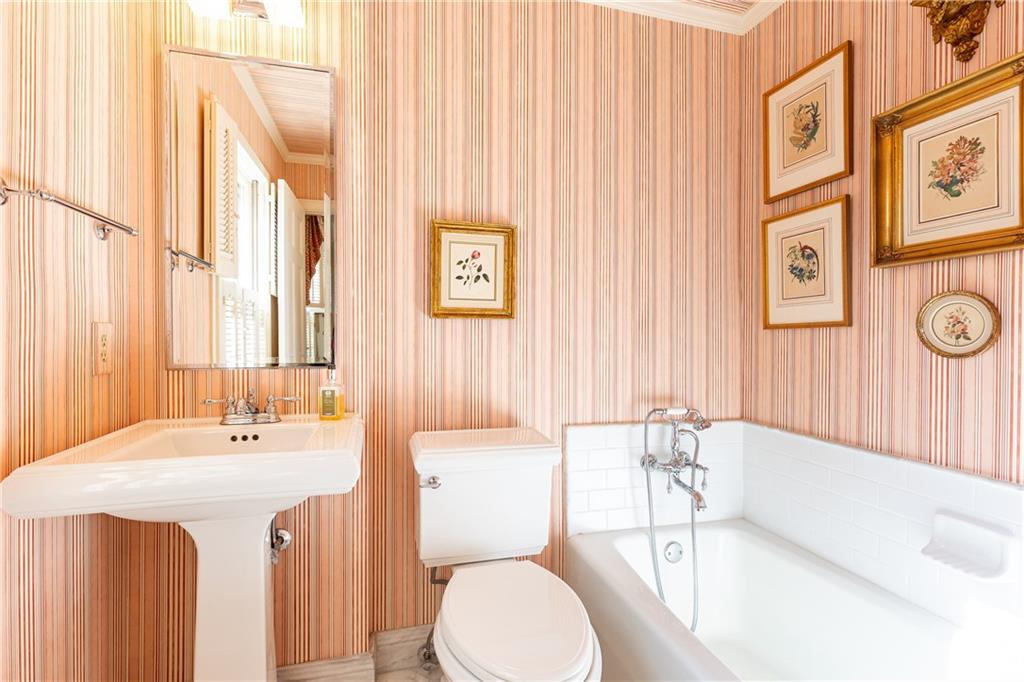 16 Muscogee Avenue NW