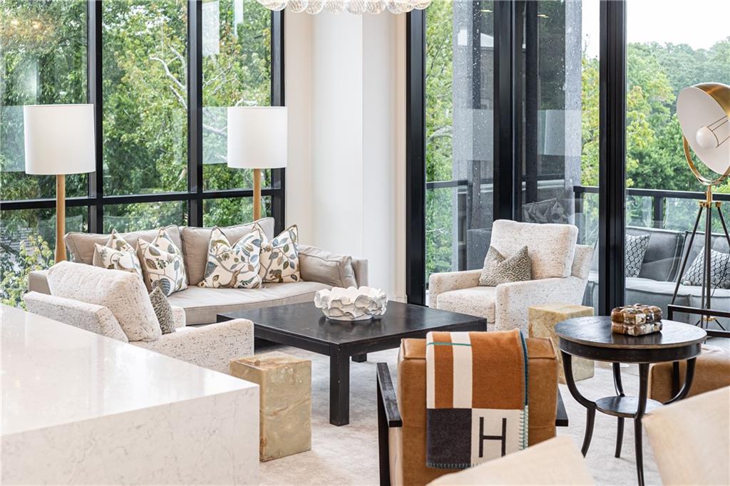 2425 Peachtree Road NE Unit 404