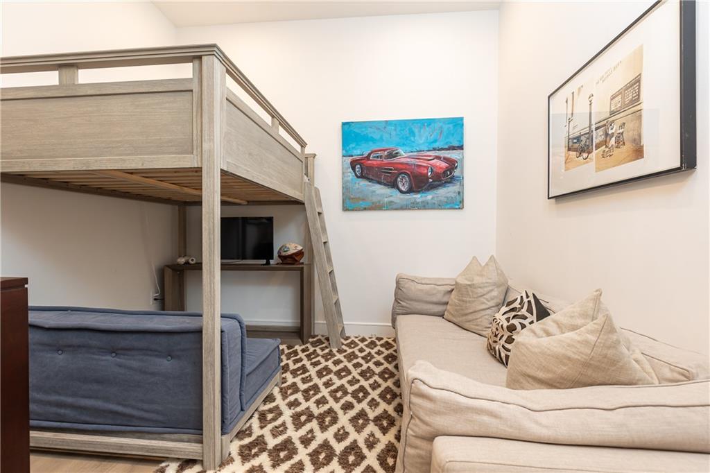 2425 Peachtree Road NE Unit 404