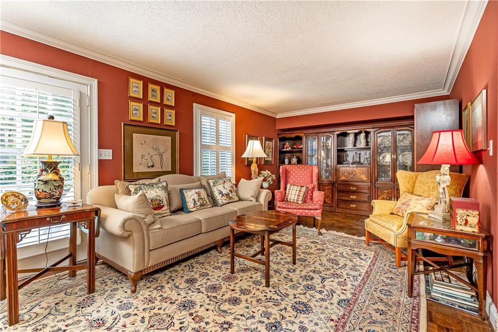 3099 Farmington Drive SE