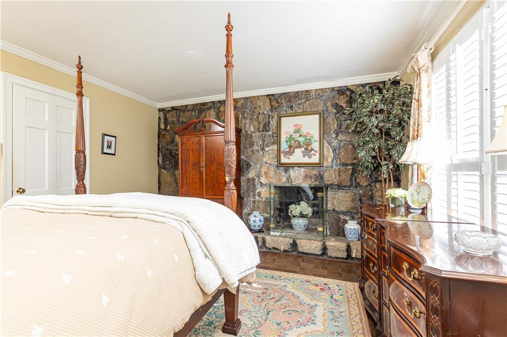 3099 Farmington Drive SE