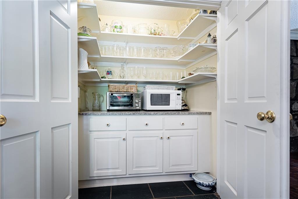 3099 Farmington Drive SE