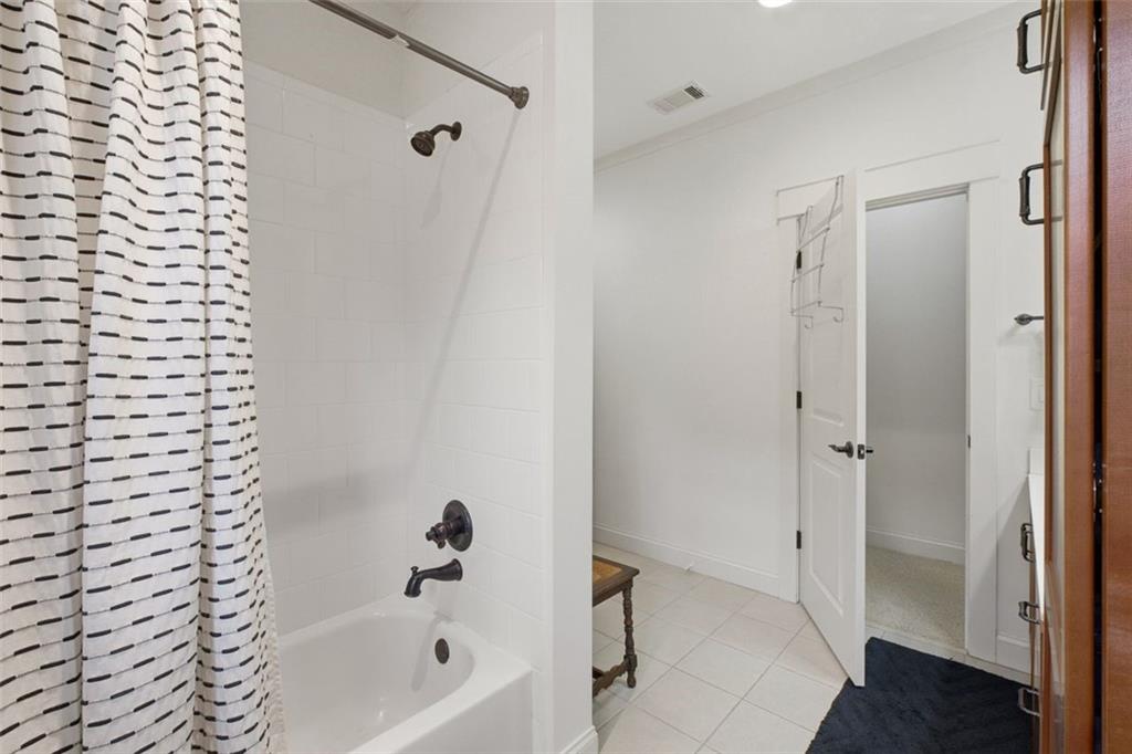 1613 Walker Street SE