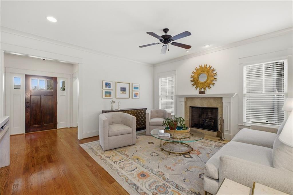 1613 Walker Street SE