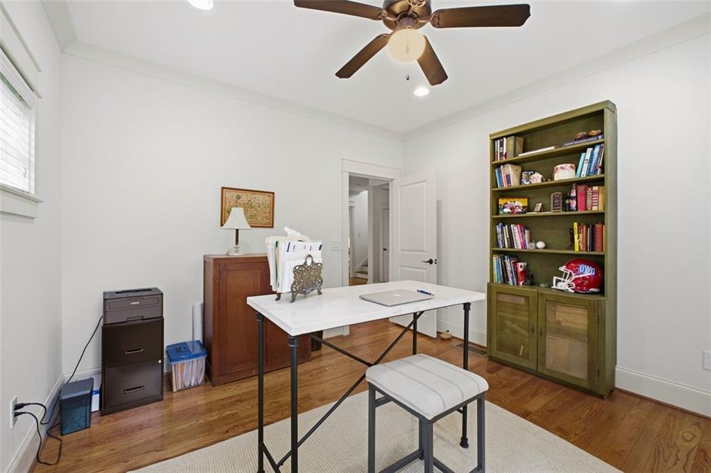 1613 Walker Street SE