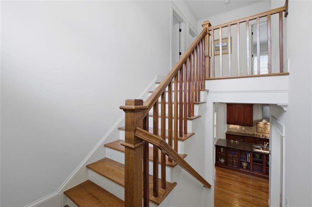 1613 Walker Street SE