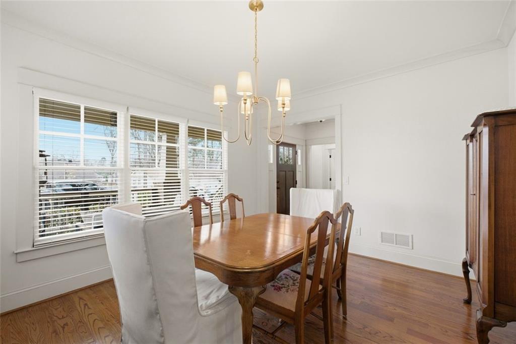 1613 Walker Street SE