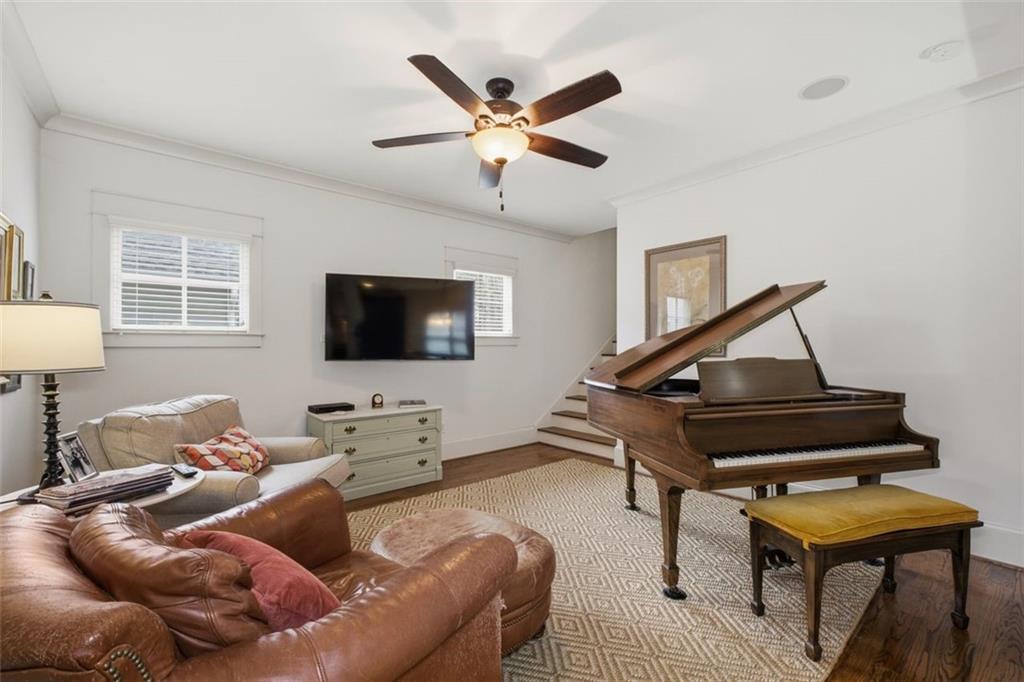 1613 Walker Street SE