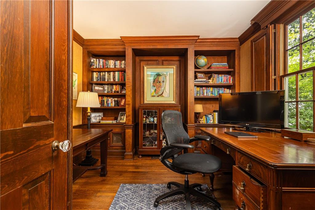 9 Palisades Road NE