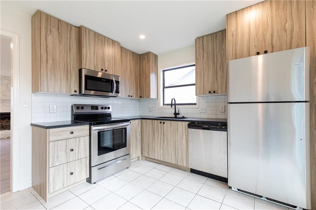 1601 Walker Street SE Unit A