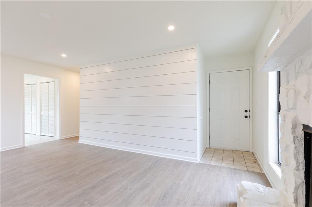 1601 Walker Street SE Unit A