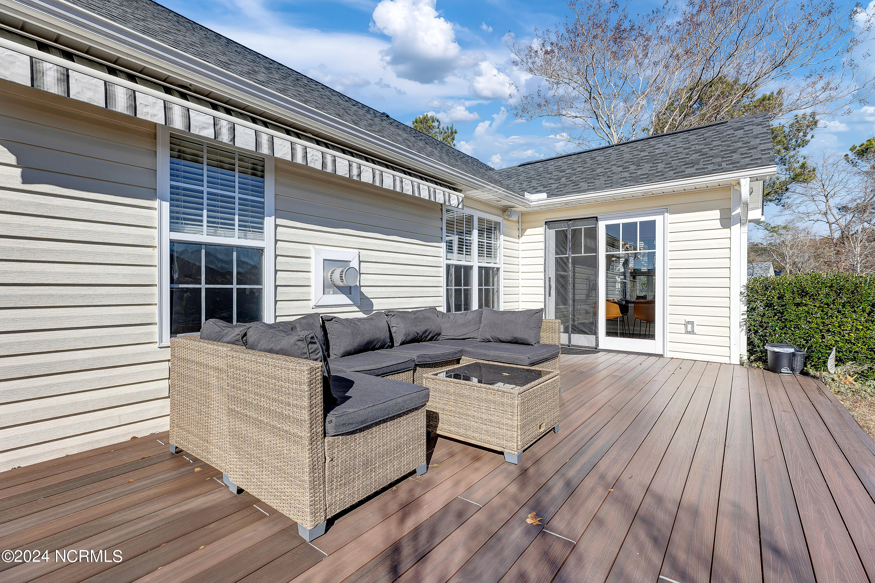 143 Woodford Road NE